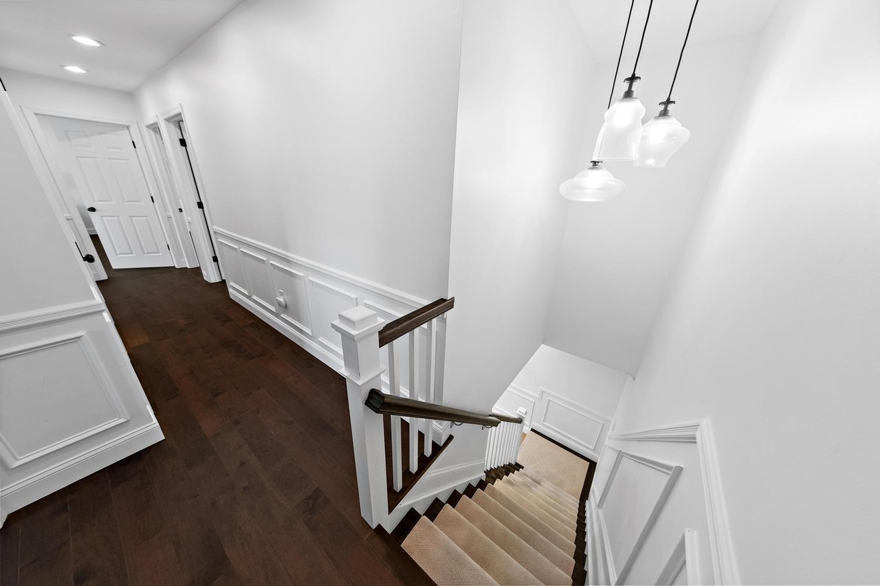 129 Four Winds Drive, Middletown, NJ