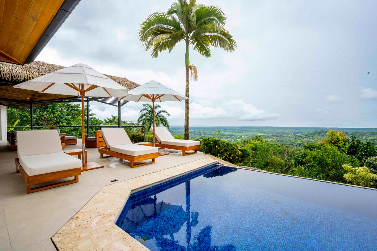 Casa Amarilla – An Extraordinary Luxury Retreat in Tres Rios