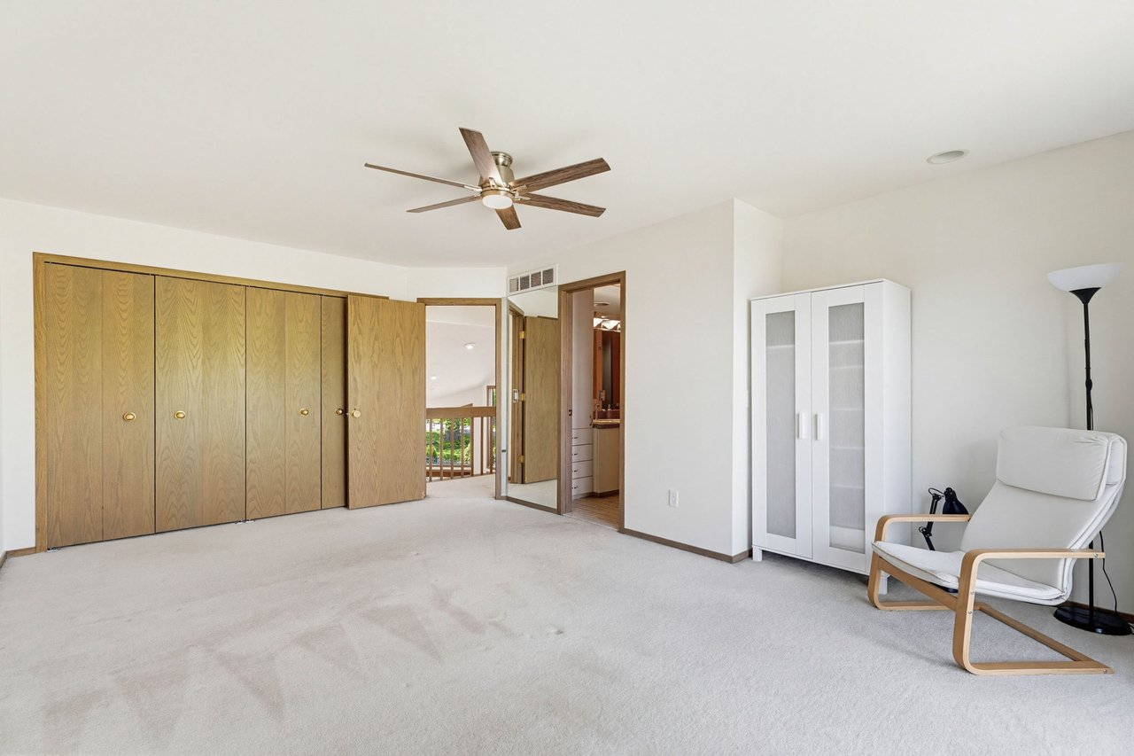 1743 Beechwood Way