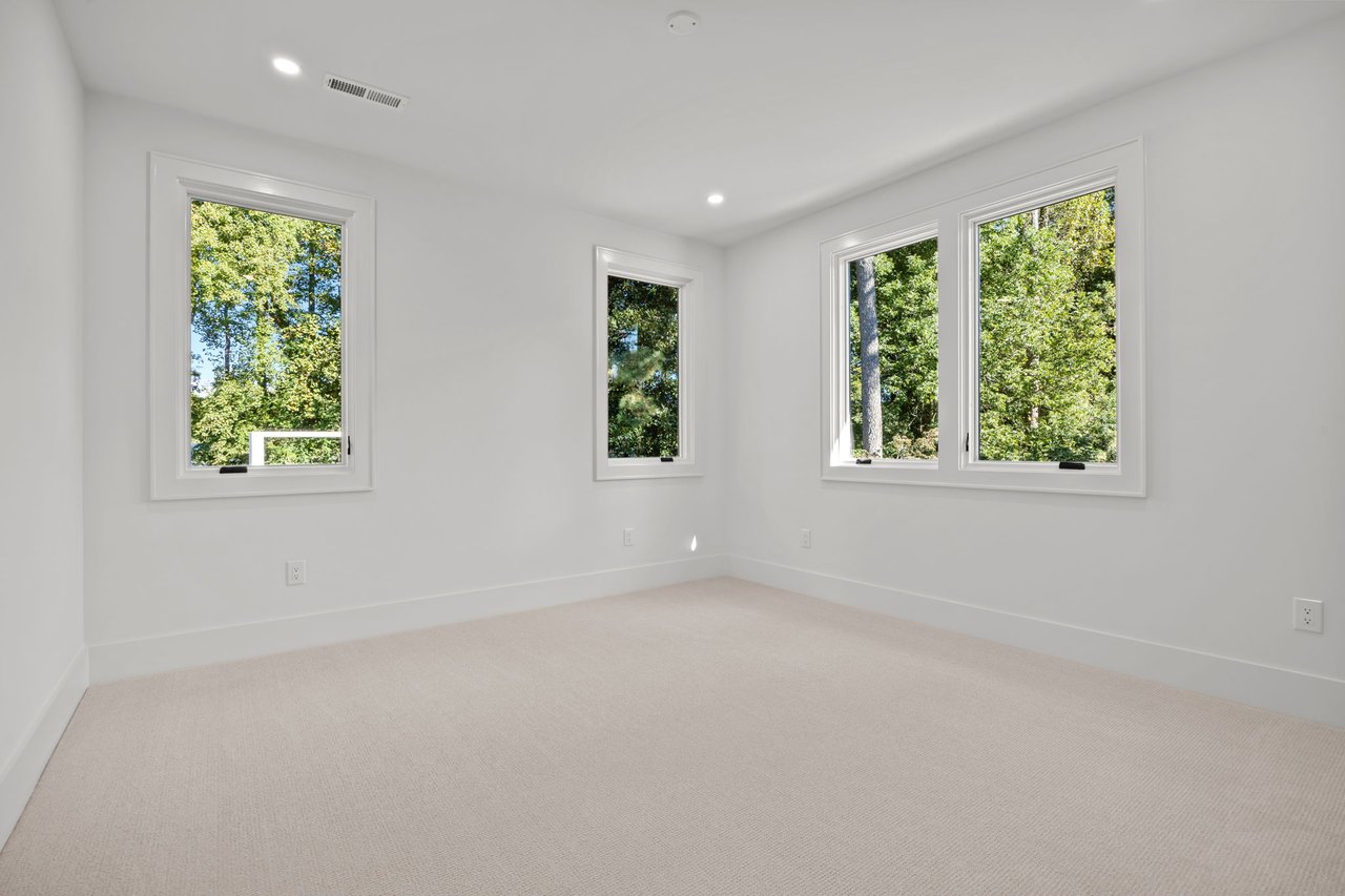 2419 Medway Dr