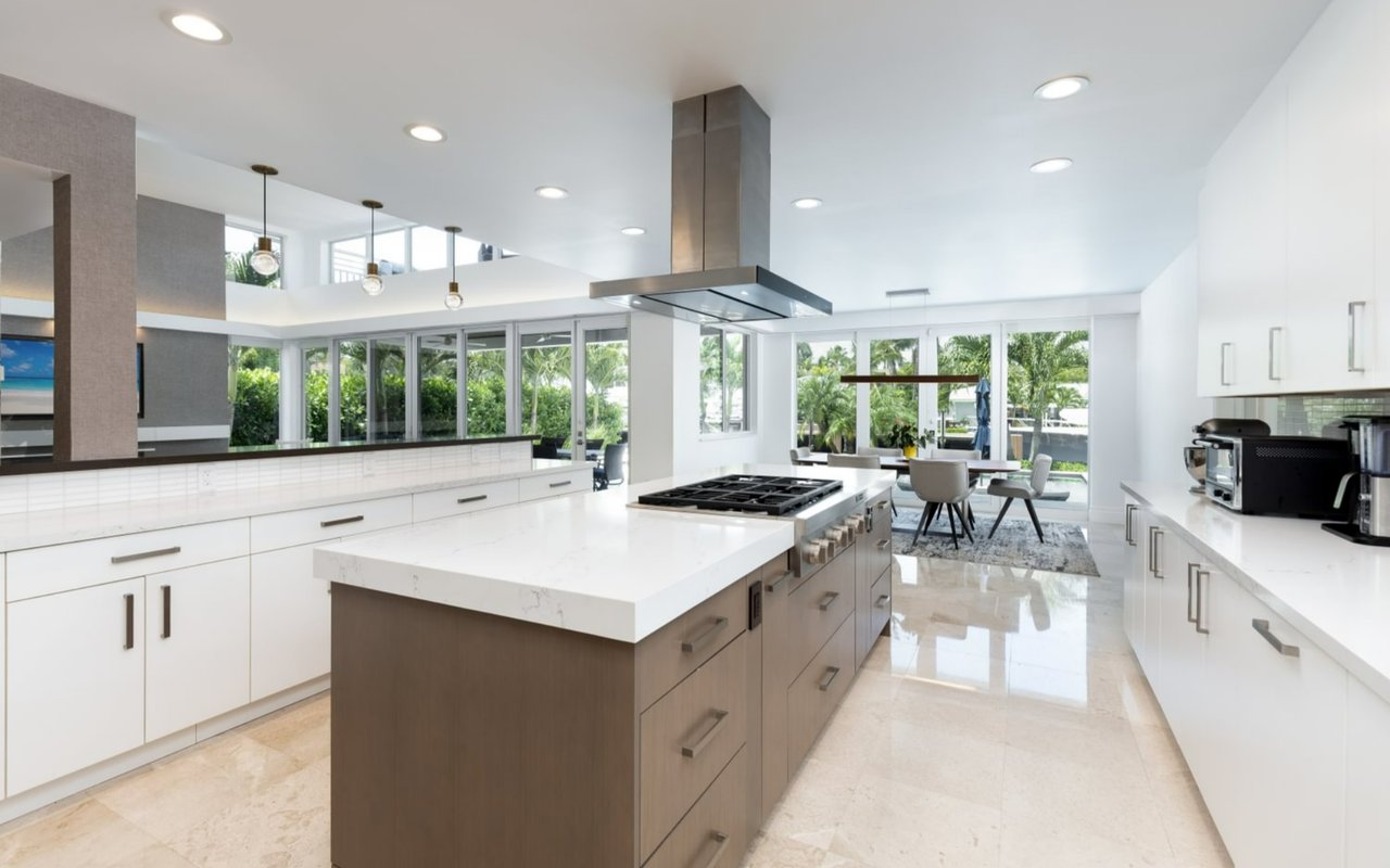 Manning Up On Linkedin: Does The Social Media Platform Favor Masculine Profiles?