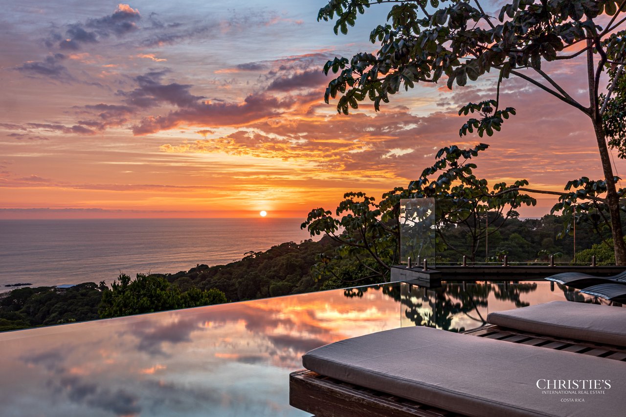 Luxury Estate in Escaleras- incredible ocean views 5.5 Acres