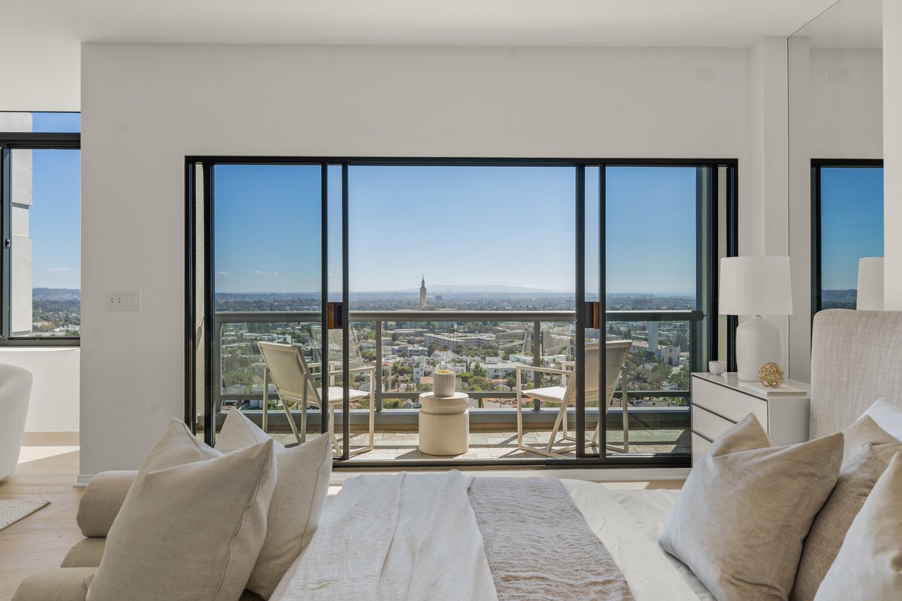 10724 Wilshire Blvd Unit: 1501, Wilshire Corridor 