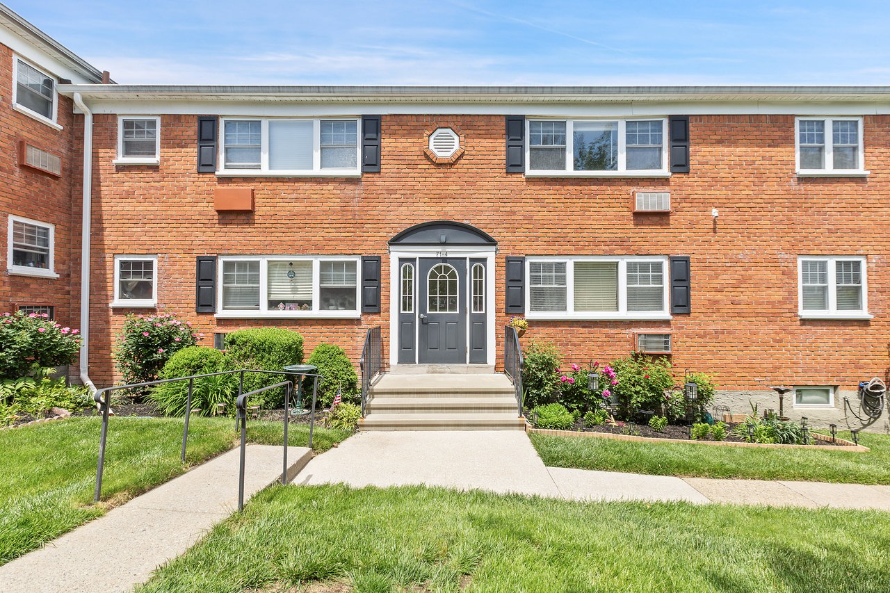 1879 Crompond Road Unit: F3
