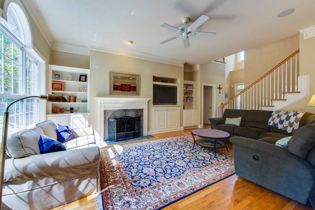 1011 Crimson Clover Dr