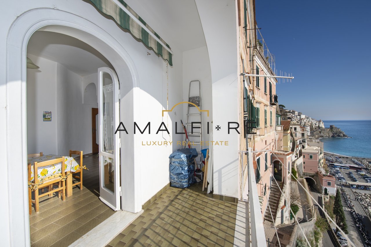 Seafront Apartment in Amalfi Center