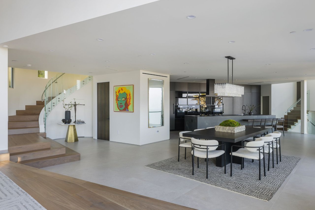 9270 Kinglet Dr, Hollywood Hills