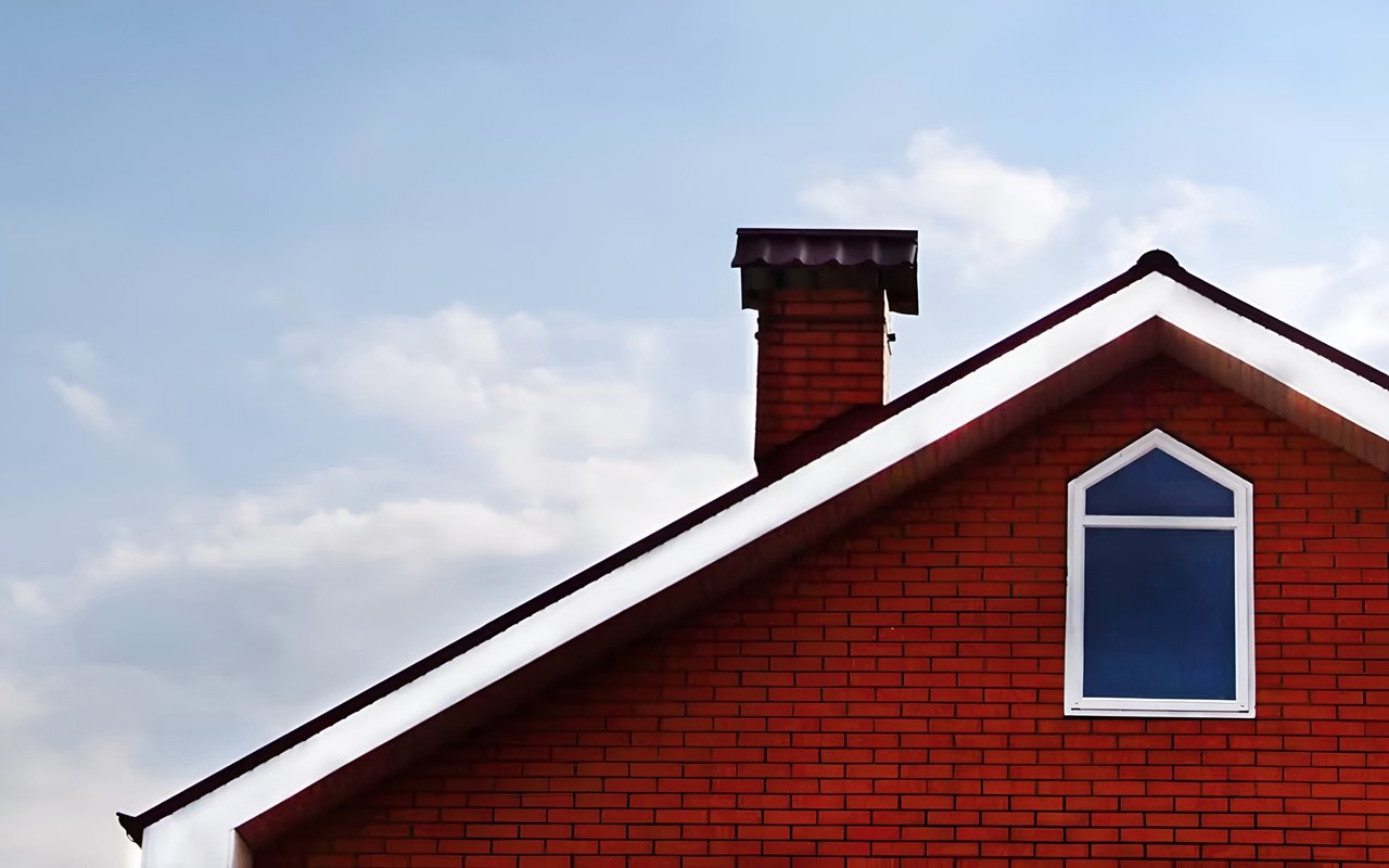 Why Some Homes Sit On The Market Longer — And How Sellers Can Avoid It