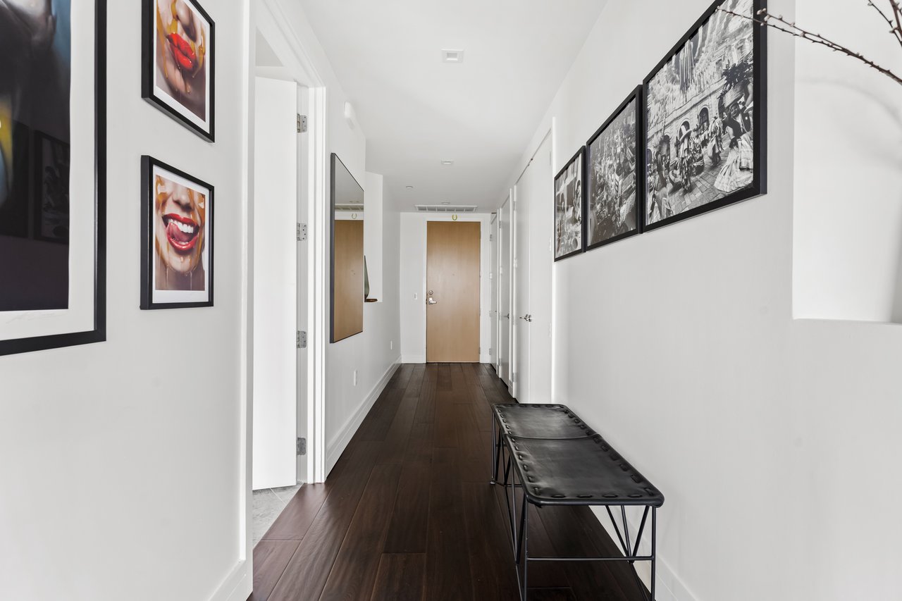 501 West Ave #704