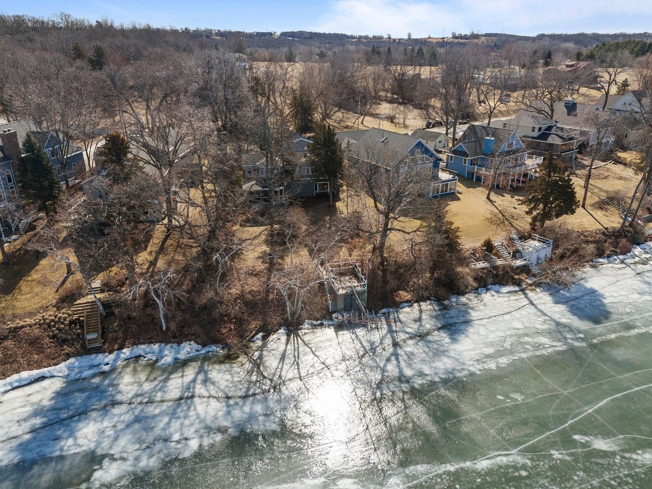 W2632 Oakwood Beach Road