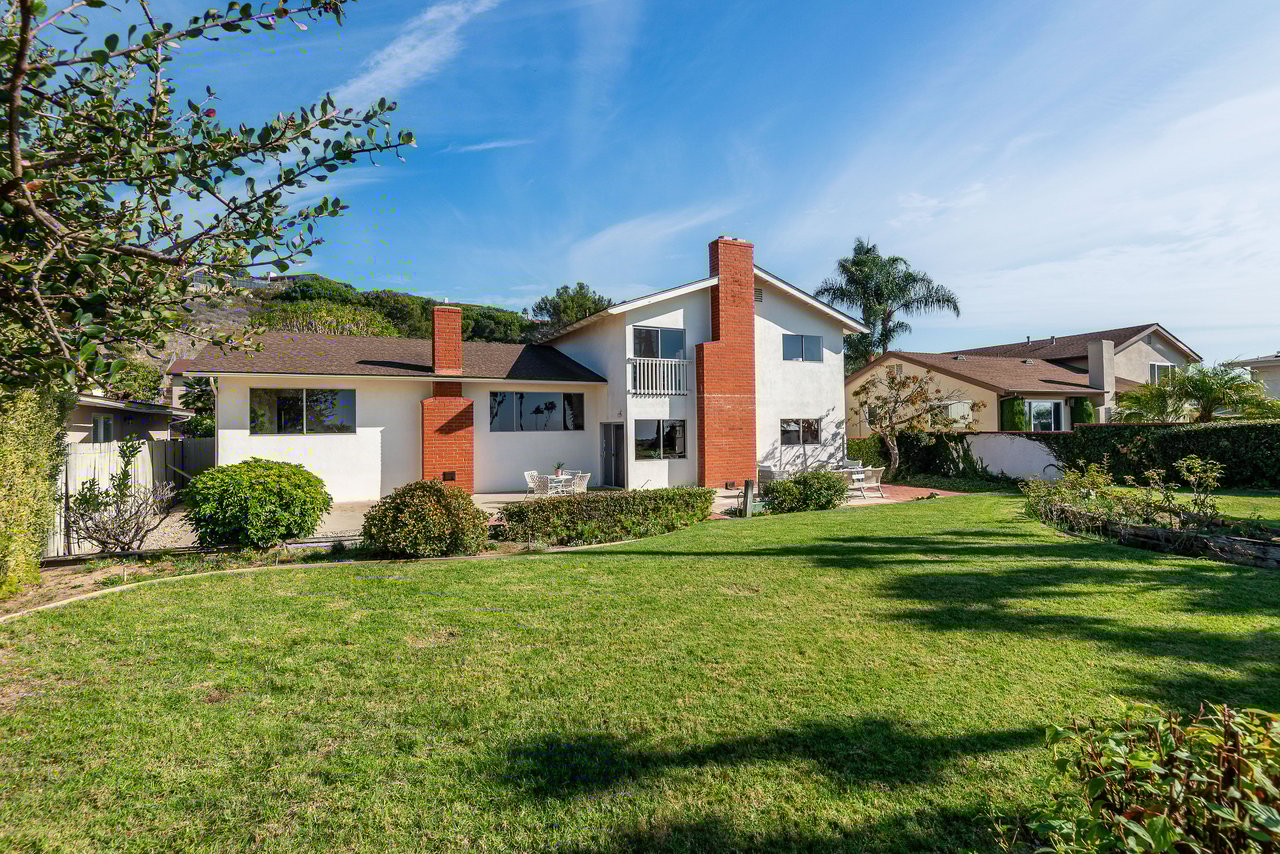 Just Listed: Panoramic Ocean-View Home on a Large Cul-de-Sac Lot