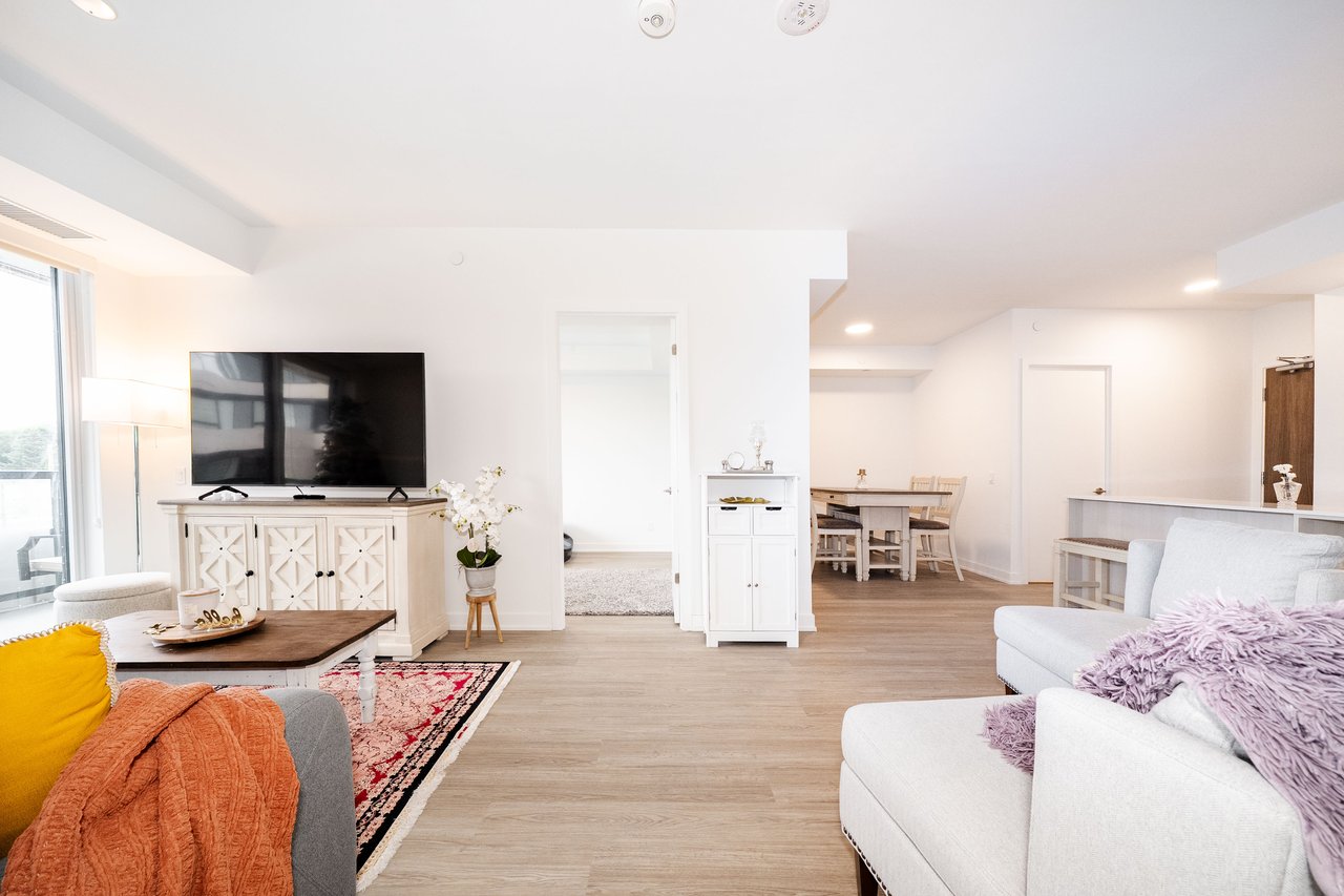 8188 Yonge Street, 235