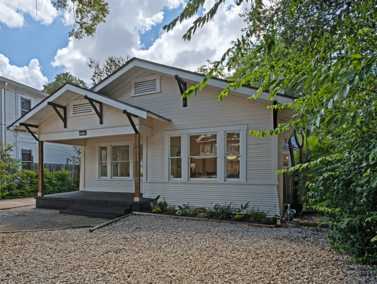Mahcnke Park home for sale under $500K