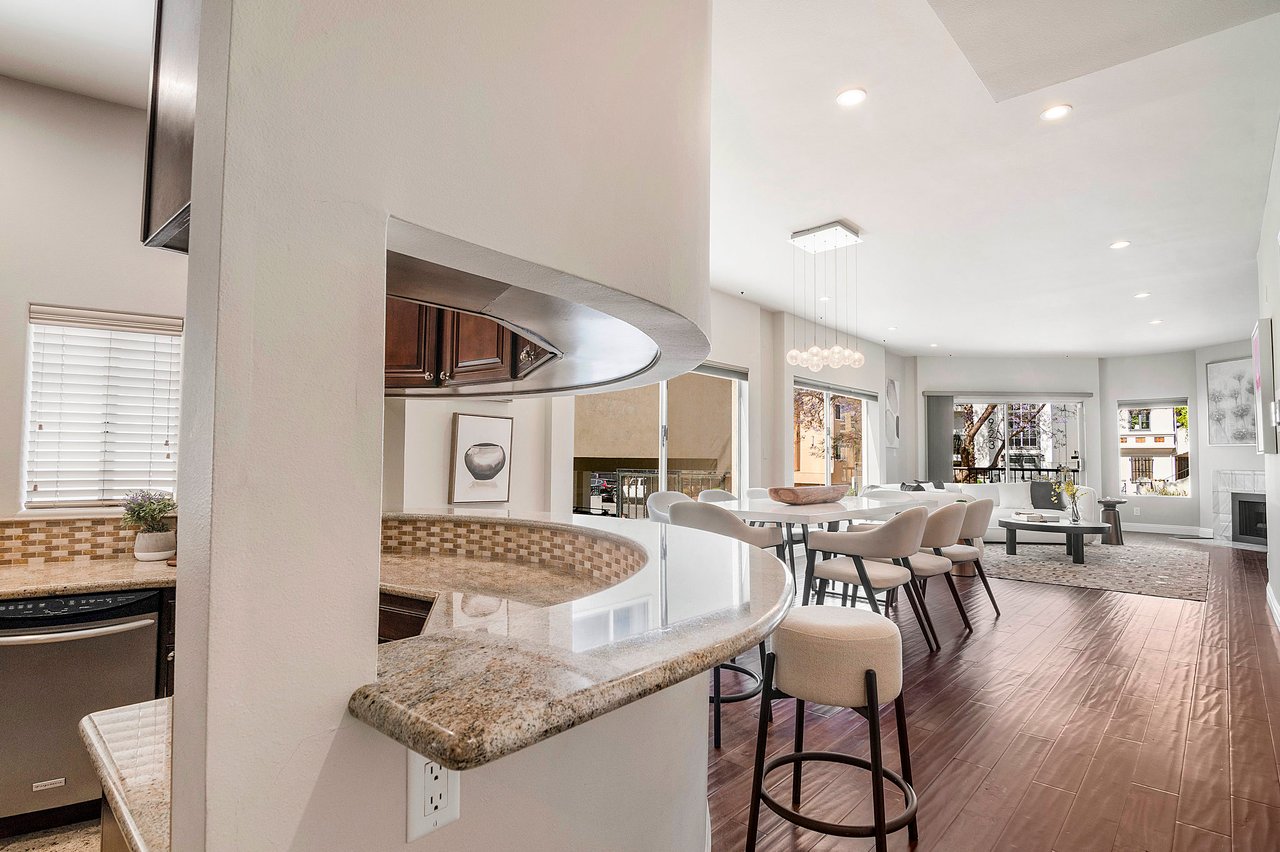 916 S. Shenandoah St. # 1