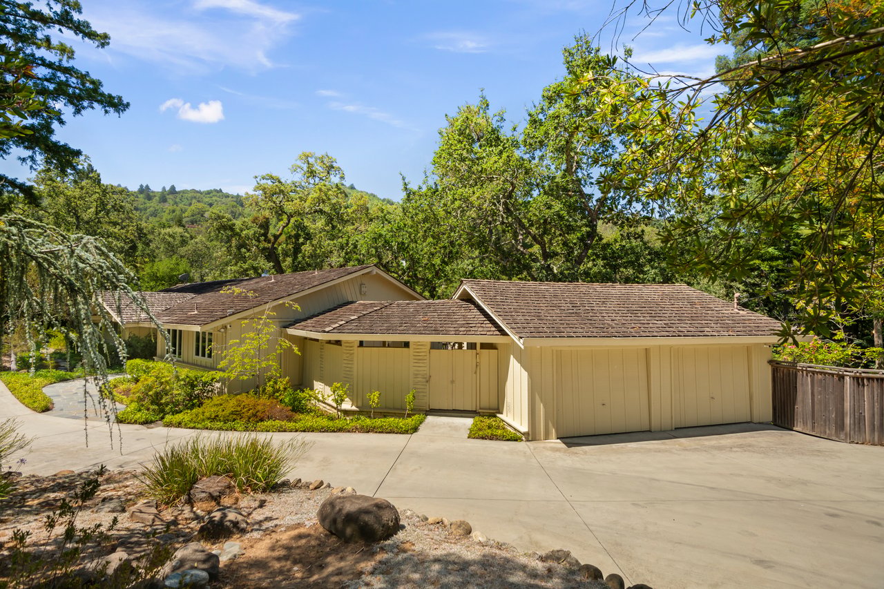15355 Peach Hill Rd, Saratoga