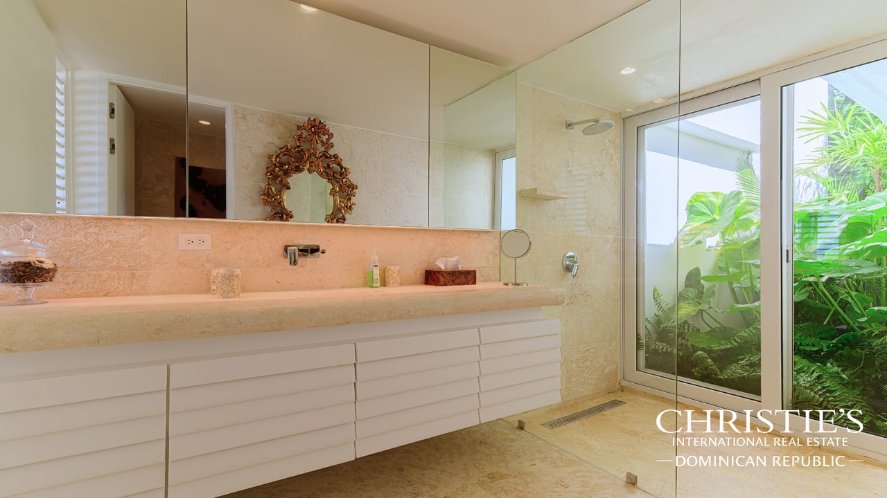 Luxury Ocean View Villa in the Puerto Bahía Resort Community