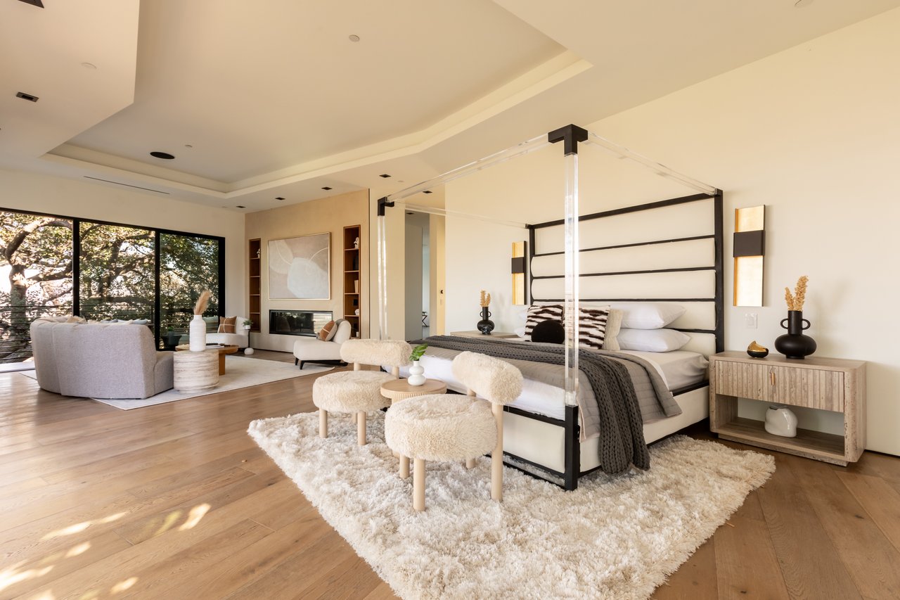 13331 Mulholland Dr, Beverly Hills