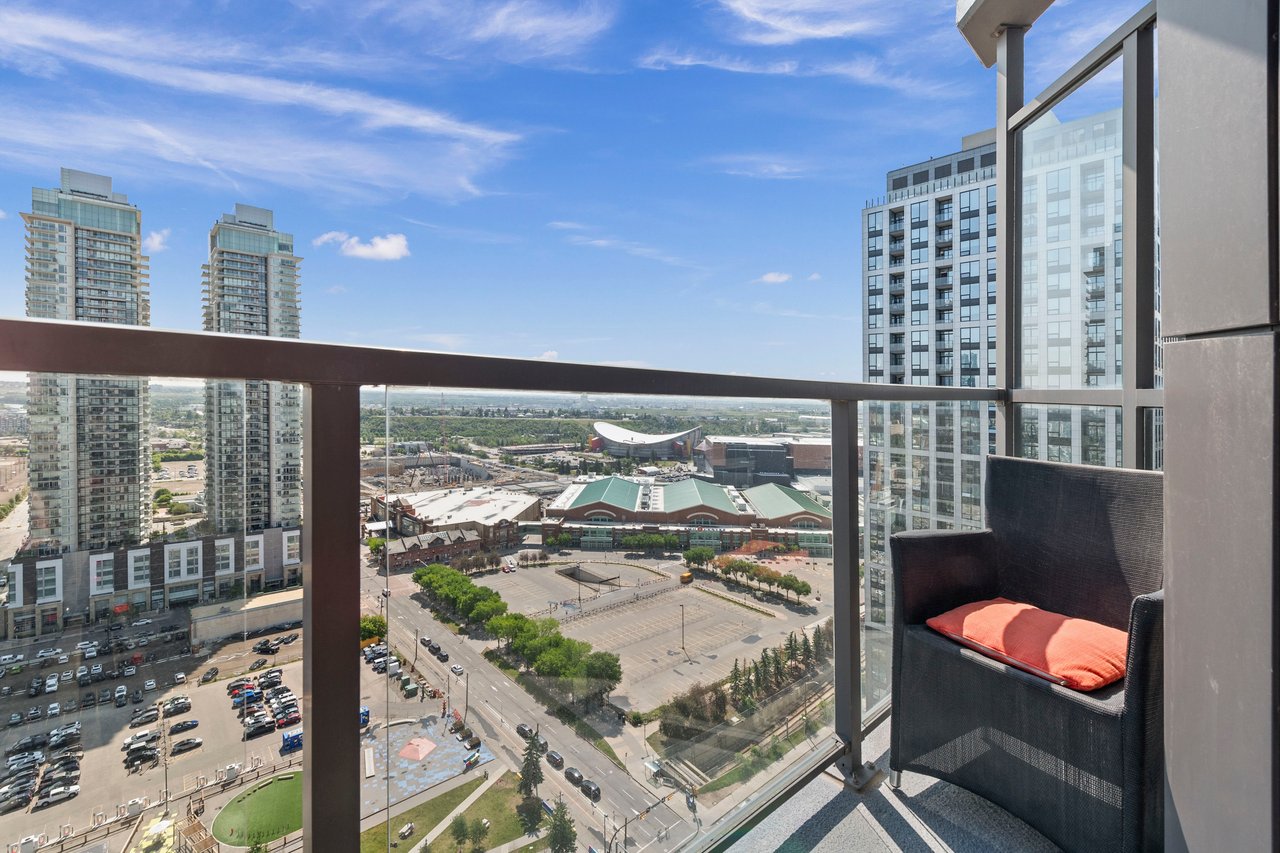 225 11 Avenue SE Unit: 2605