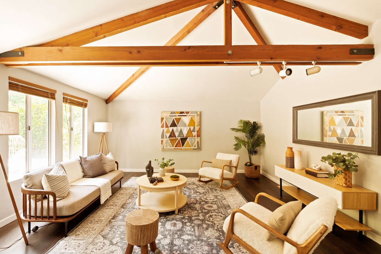 3588 Mandeville Canyon Road, Brentwood