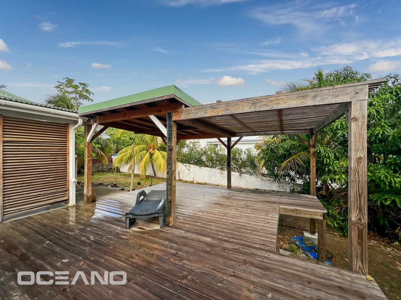 Renovation Opportunity – 90 m² Home with Expansion Potential – OCEANO Christie’s International Real Estate