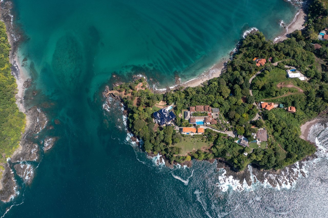Casa Risco – Iconic Cliffside Estate in Flamingo’s Prestigious Northridge