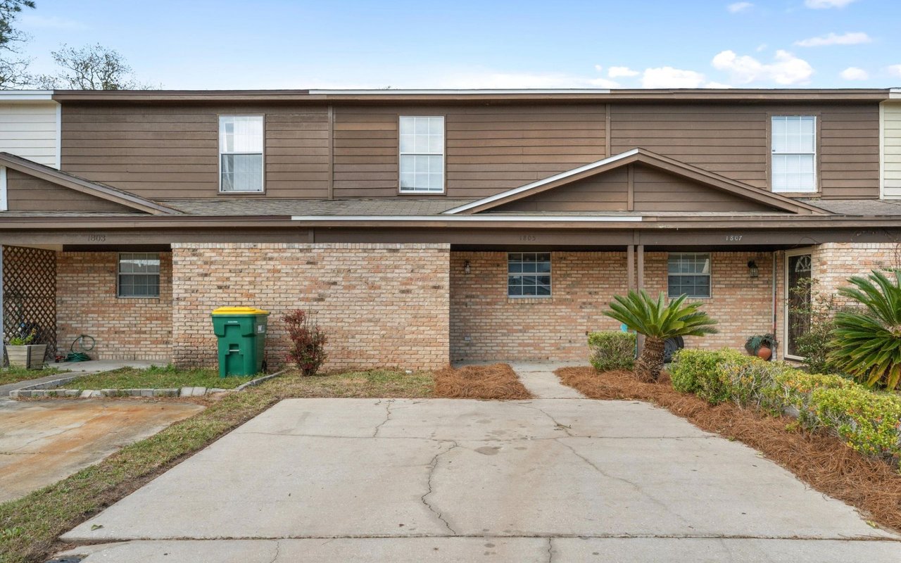 1805 Whispering Oaks Ln #3-A