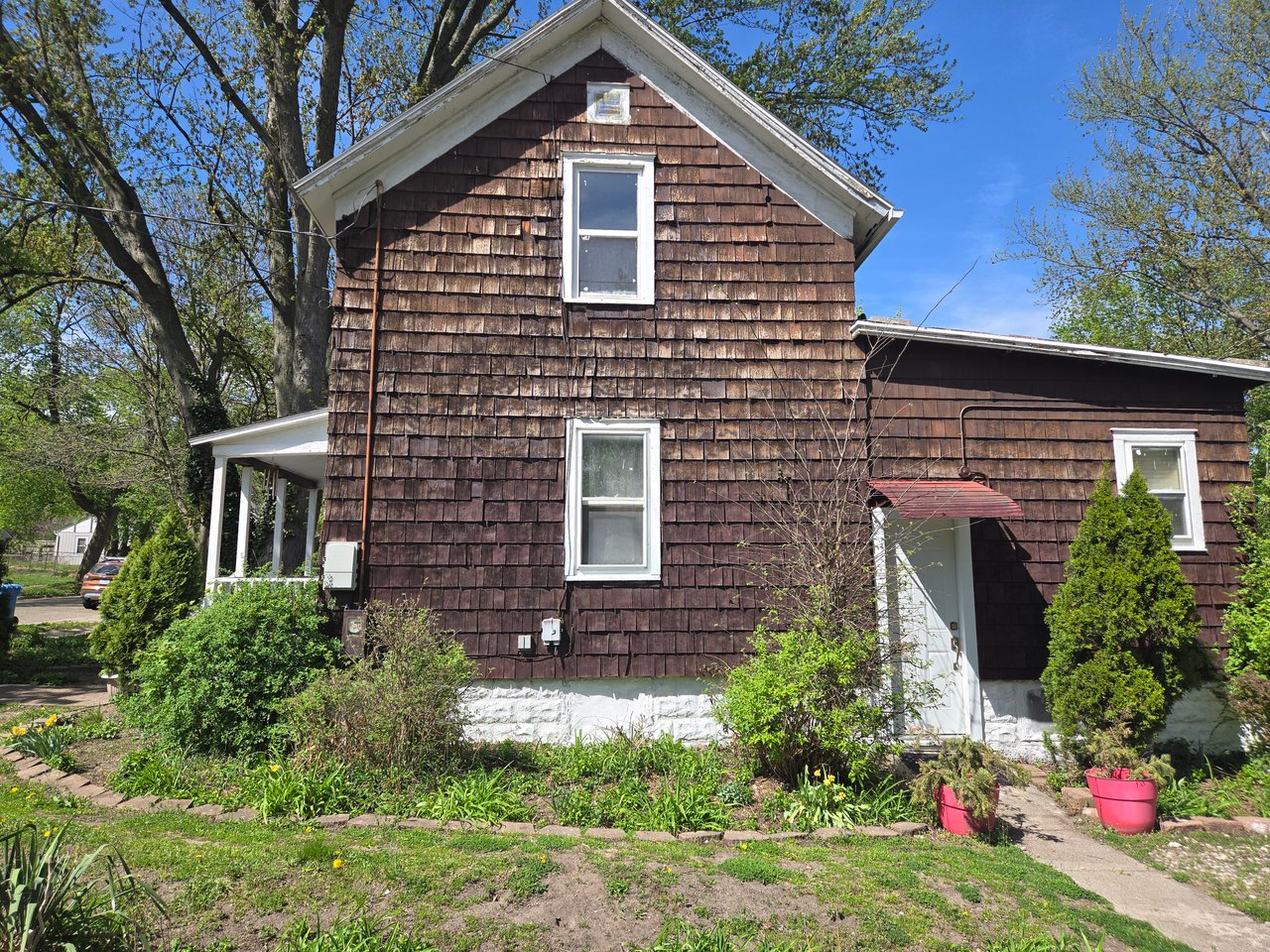 239 S Francis Ave