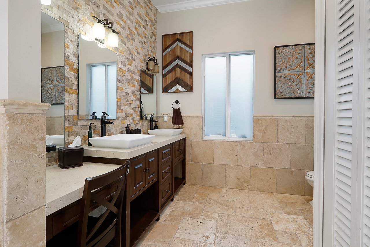 Luxury Living in the Heart of South Miami