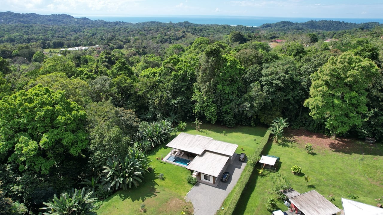 Stunning New Modern Home in Ojochal – Usable Lot Surrounded by Jungle and Creeks