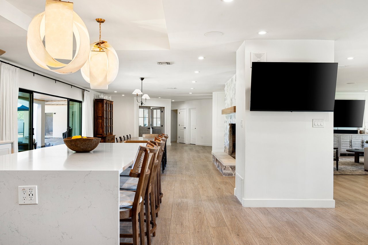 4545 N ROYAL VIEW Drive E