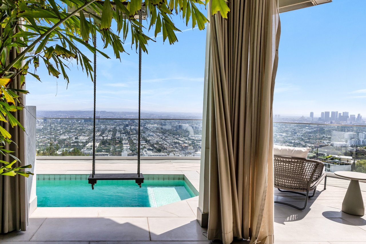 8572 Hillside Ave, Sunset Strip