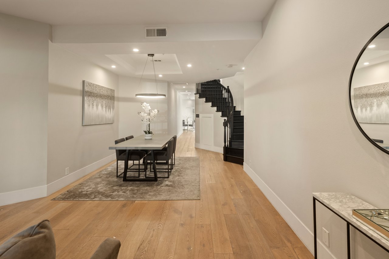 241 S Lasky Dr, Beverly Hills
