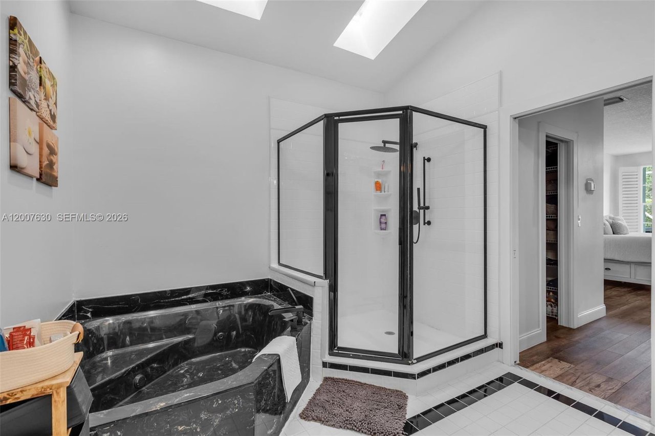 11834-highland-place-coral-springs-fl-home-for-sale-bathroom