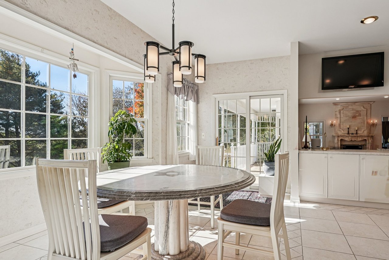 Hilltop Luxury with Endless Views