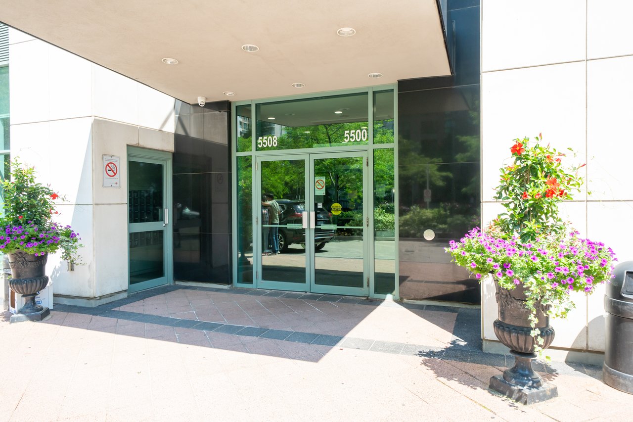 5508 Yonge St PH03