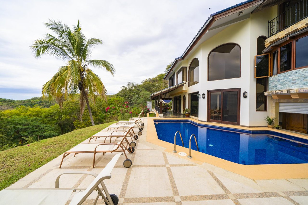 Casa Nikita | 4-Bedroom Ocean View Villa with Pool Near Potrero Beach