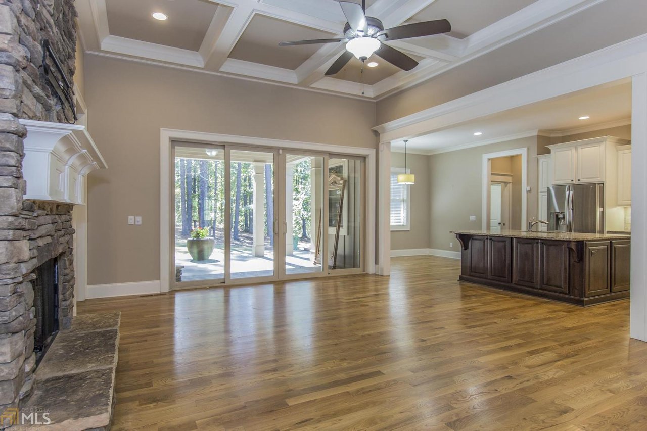 1070 Big Water Cir
