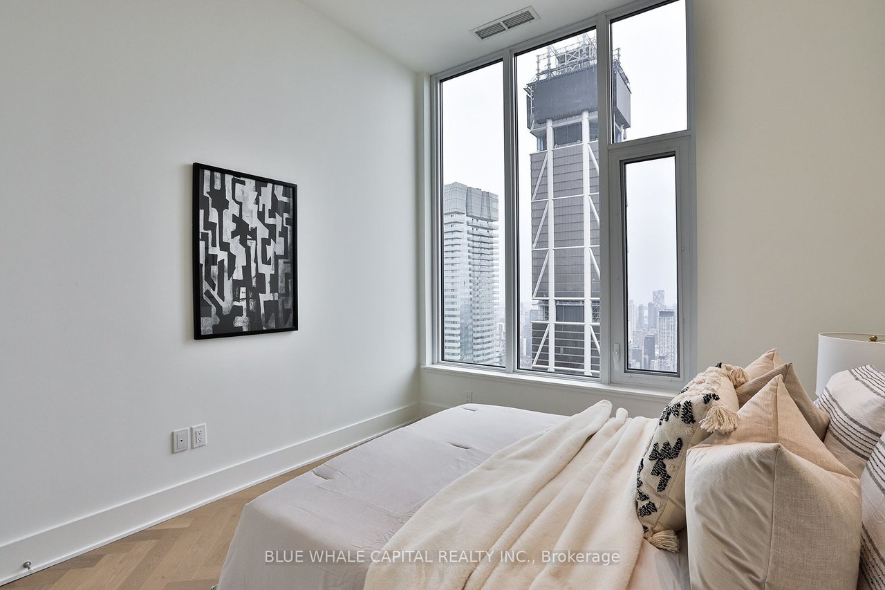 11 YORKVILLE PENTHOUSE 