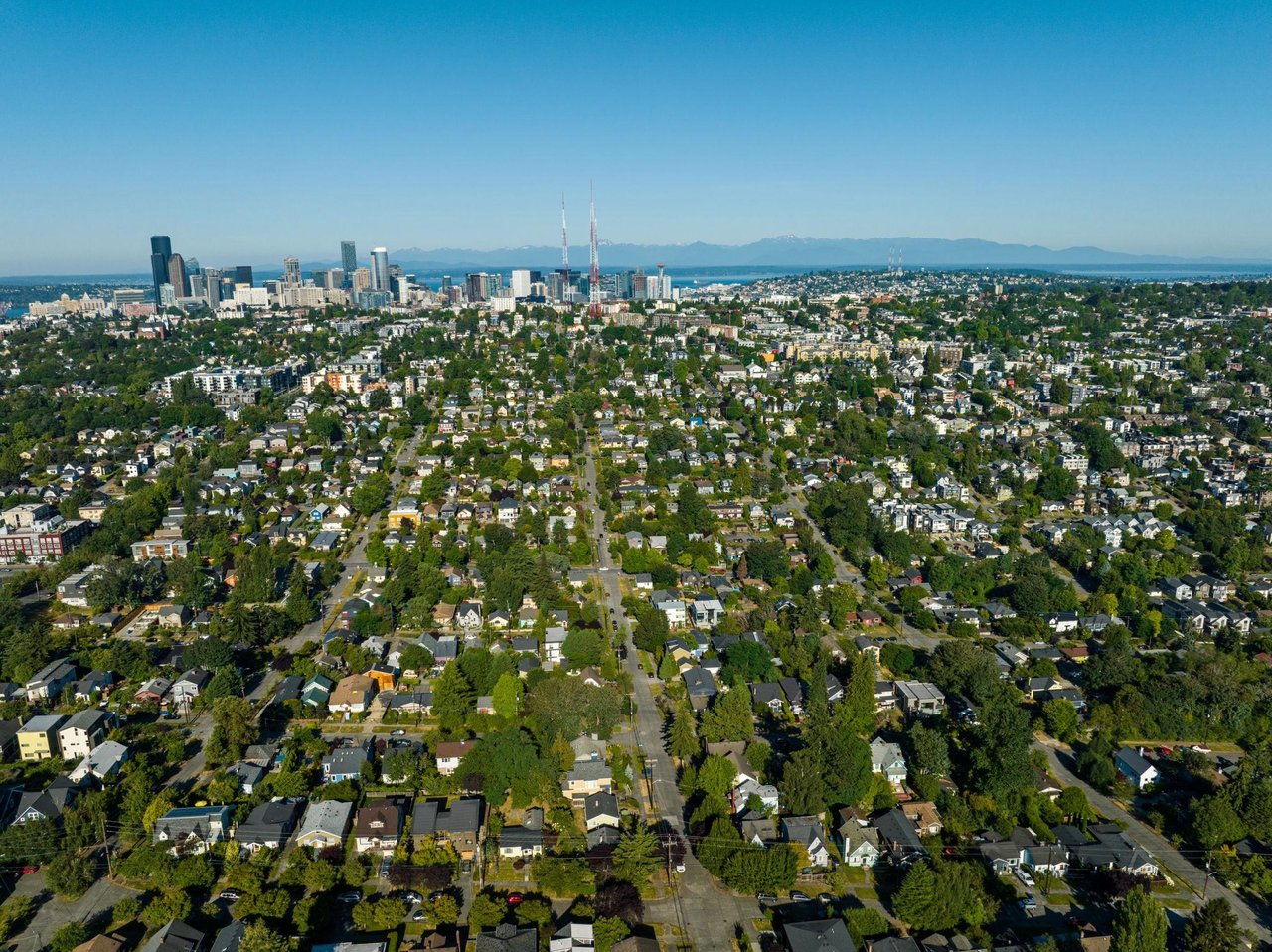 🏡 How Do You Price Your Home Correctly in Seattle’s Current Market?