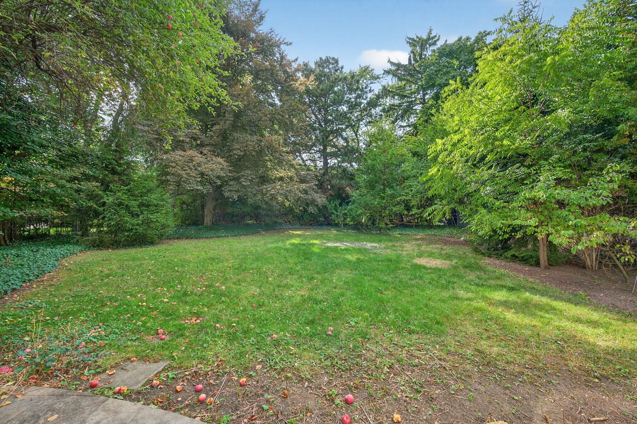 SOLD: Most Sought-After Bayview Gardens