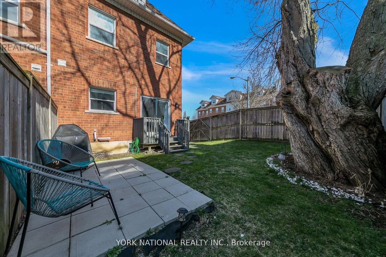 12 Loring Doolittle Ct