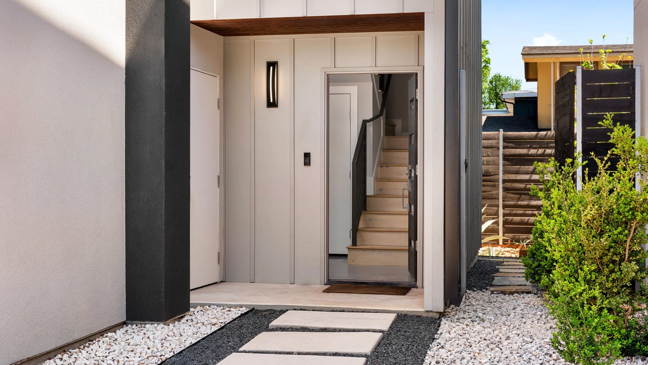 5605 Sunshine Dr #11