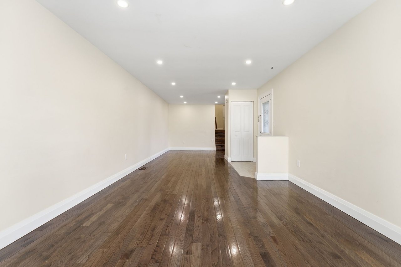 2362 Greenbank Tr
