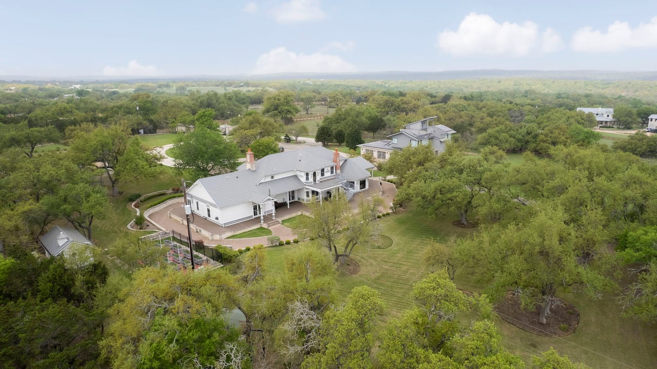 690 Autumn Ln