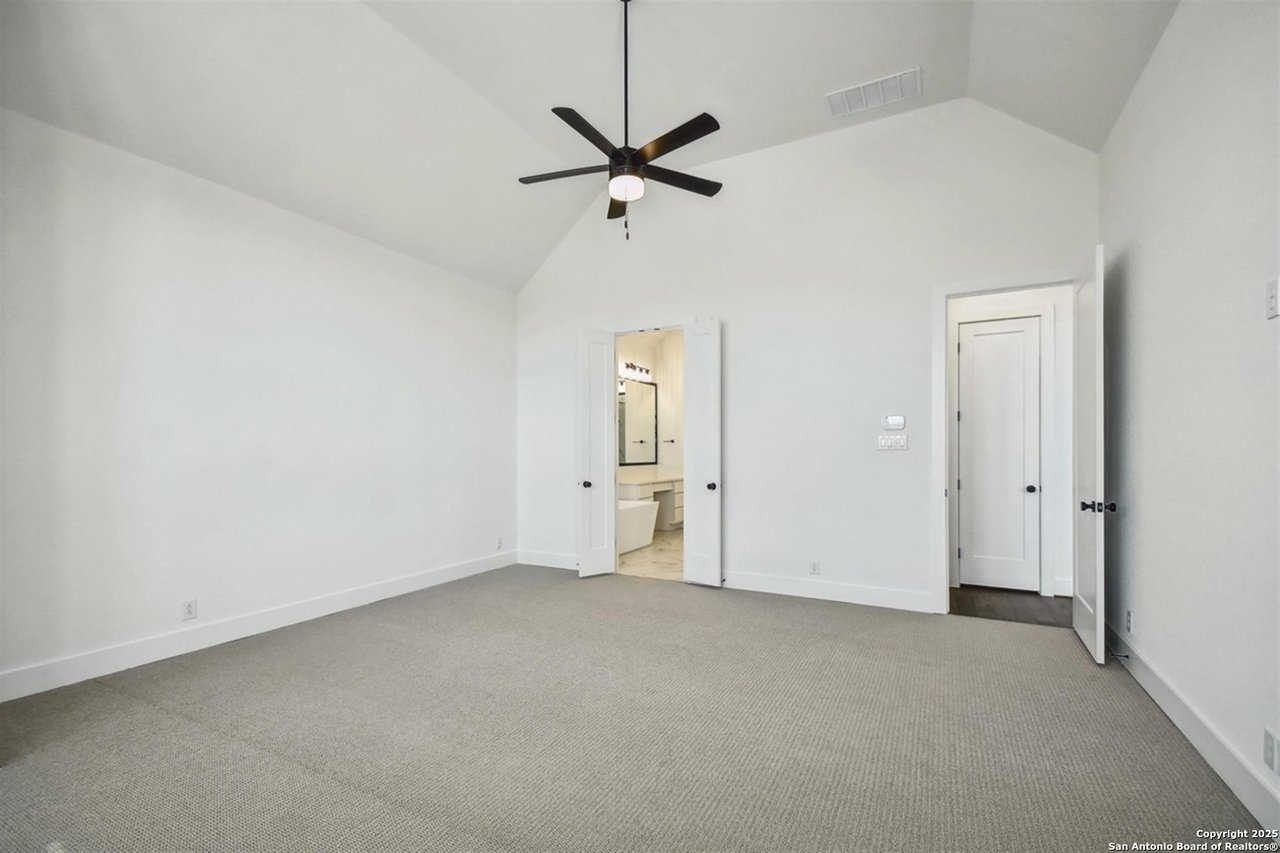 409 Dulce Vista
