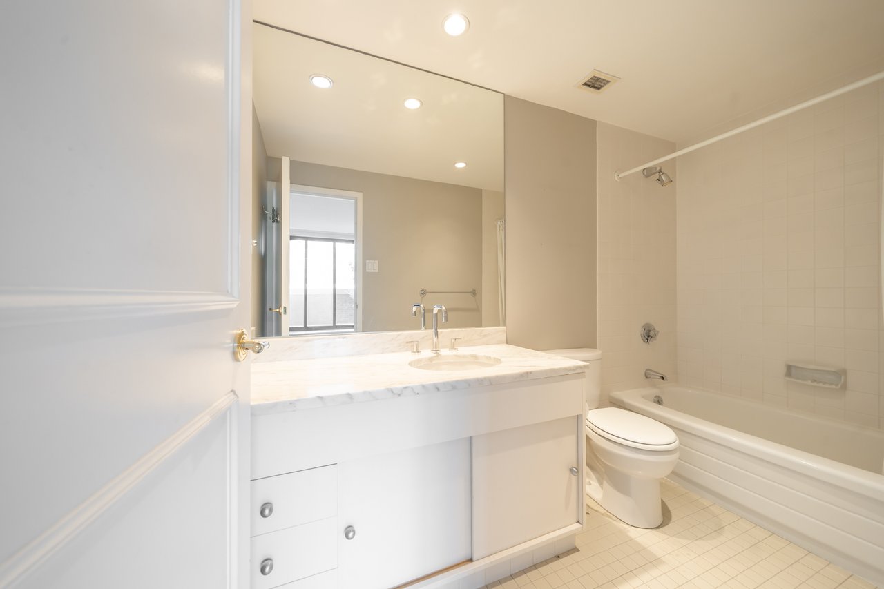 55a Avenue Rd #606