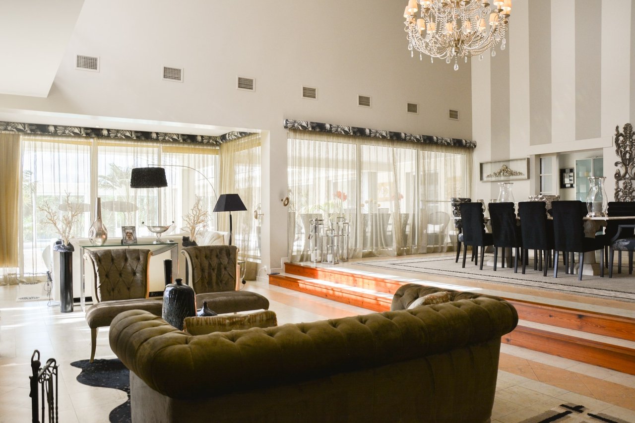 Luxury 4-Bedroom Villa with Indoor Pool – São Miguel, Azores