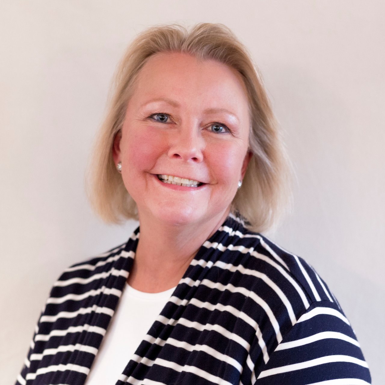 Lynne M. Fetter Forked River, NJ Real Estate Agent Headshot