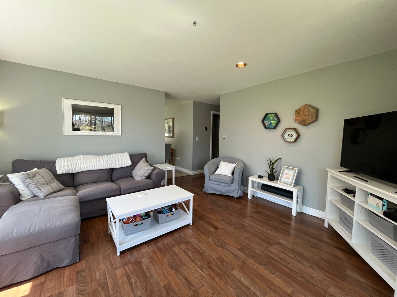 *AVAILABLE APRIL!* 408 Spruce Head Rd South Thomaston 