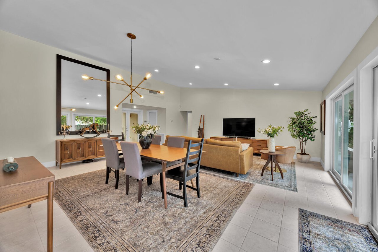 Spacious Living on a Private Cul-de-Sac